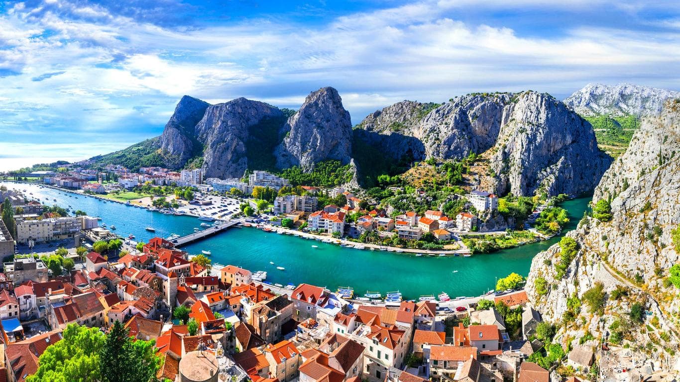 Omis City River Cetina